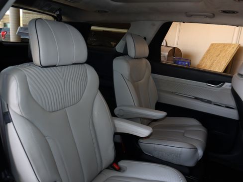 Used 2025 Hyundai Palisade Calligraphy AWD/4WD image 45
