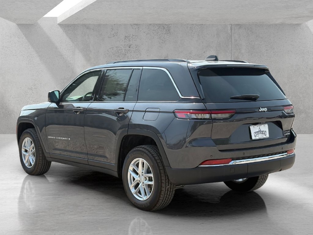 New 2026 Jeep Grand Cherokee Laredo RWD image 7