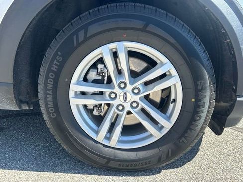 Used 2024 Ford Explorer XLT w/ Equipment Group 202A AWD/4WD image 14
