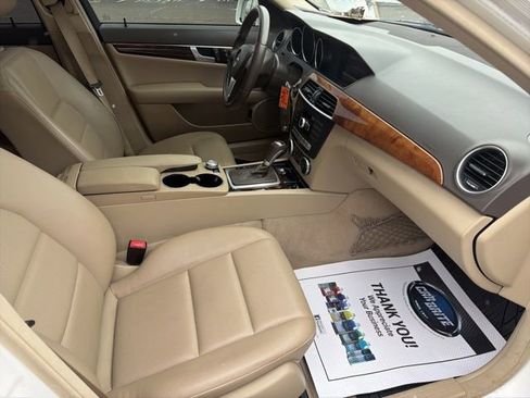 Used 2014 Mercedes-Benz C 300 4MATIC Sedan image 35