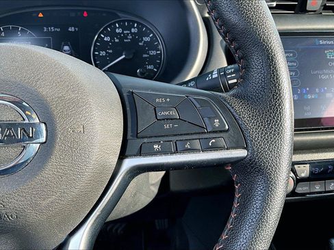 Used 2021 Nissan Kicks SR w/ SR Premium Package FWD image 19