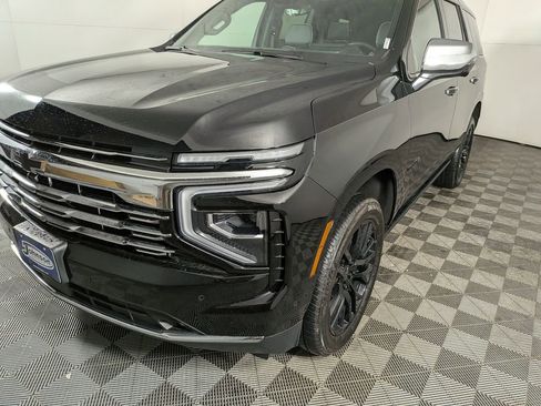 Used 2025 Chevrolet Tahoe Premier AWD/4WD image 13