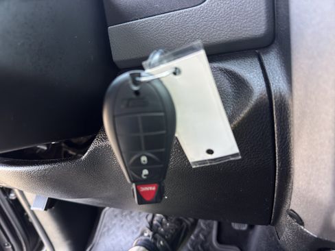 Used 2019 RAM 1500 Express w/ Express Value Package image 15