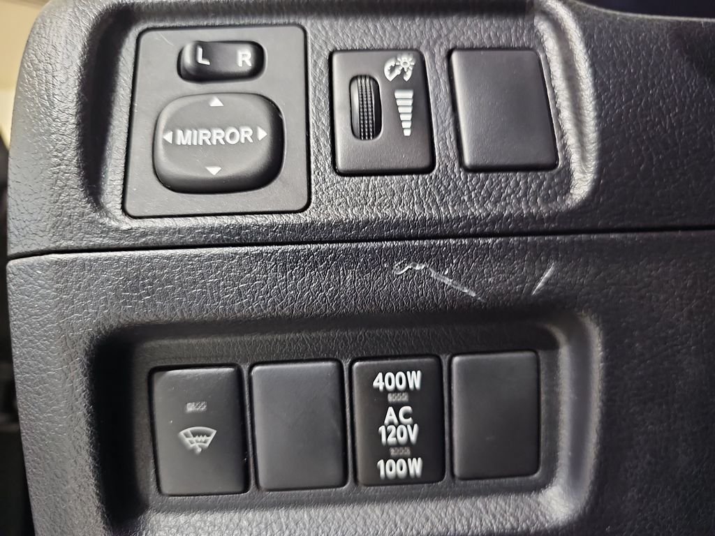 Used 2016 Toyota 4Runner SR5 AWD/4WD image 27