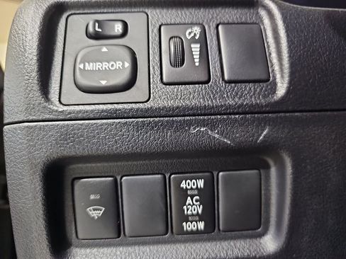 Used 2016 Toyota 4Runner SR5 AWD/4WD image 27