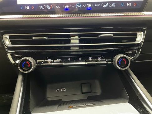 New 2026 Chevrolet Traverse High Country w/ LPO, Floor Liner Package image 6