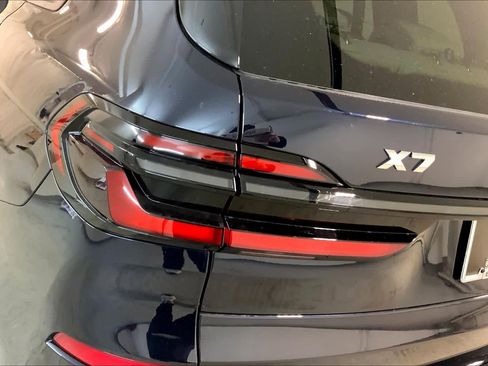 New 2026 BMW X7 M60i image 14