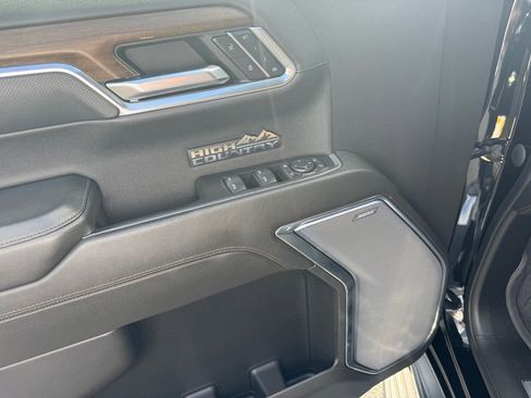 Used 2024 Chevrolet Silverado 1500 High Country w/ High Country Premium Package image 18