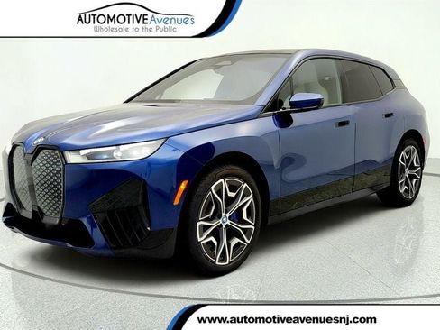 Used 2025 BMW iX xDrive50 w/ Sport Package AWD/4WD image 1