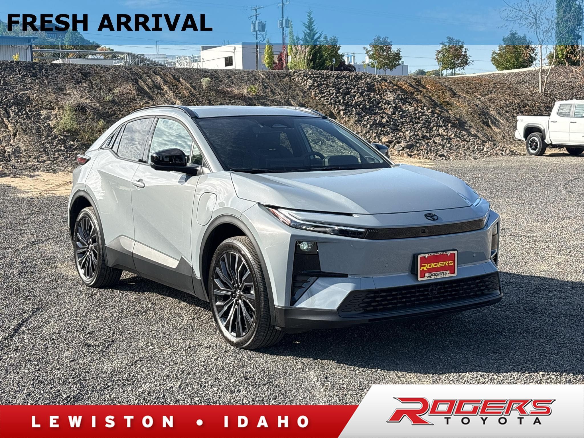 Used 2026 Toyota C-HR AWD/4WD image 1