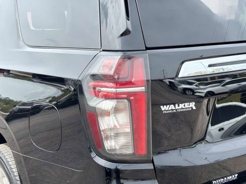 Used 2023 Chevrolet Tahoe Premier AWD/4WD image 11