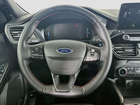 Used 2025 Ford Escape ST-Line Select AWD/4WD image 18