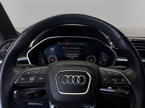 Used 2020 Audi Q3 2.0T Premium Plus w/ Premium Plus Package AWD/4WD image 19
