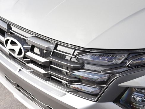 New 2026 Hyundai Tucson SE image 10