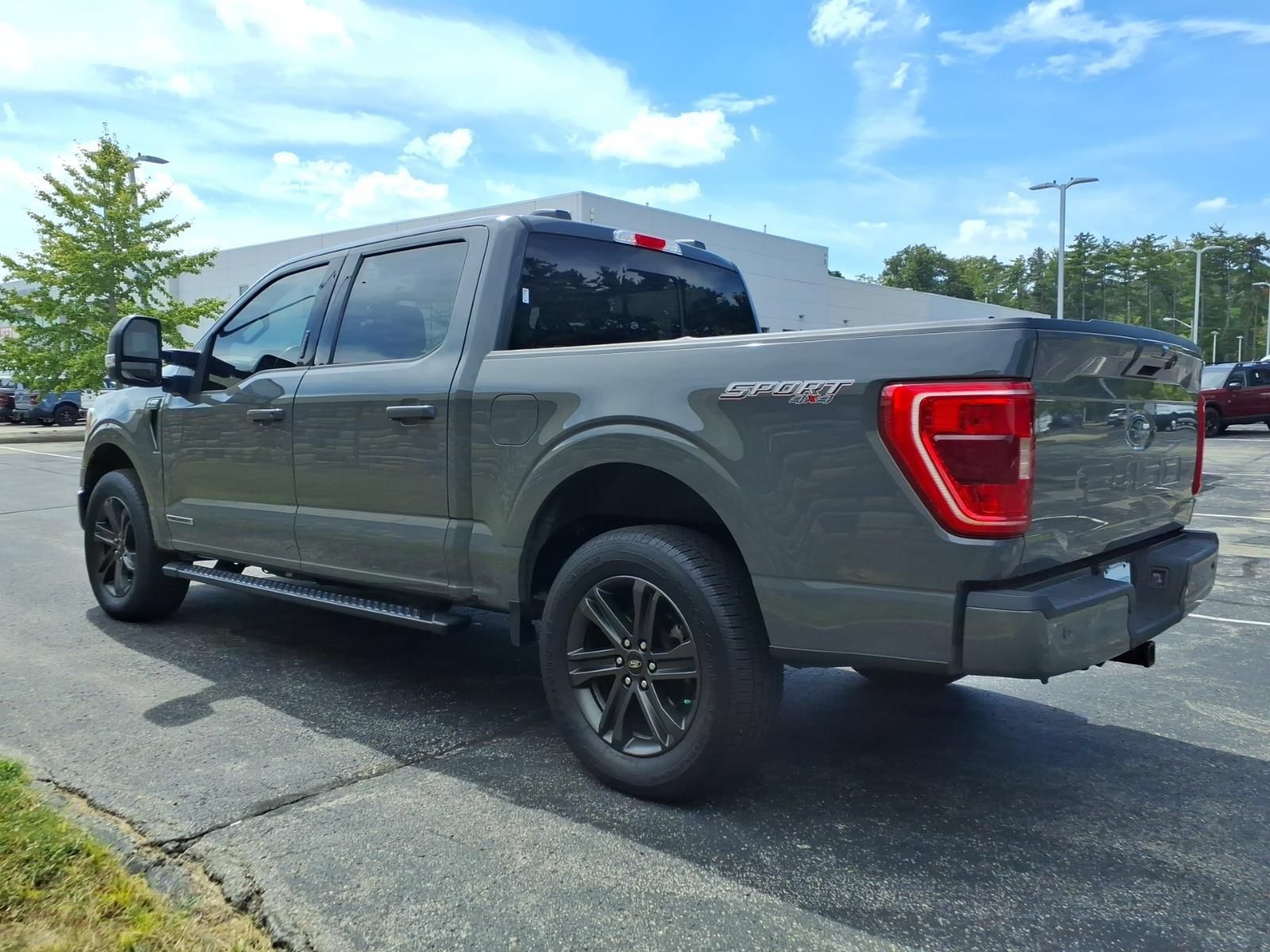 Used 2021 Ford F150 XLT w/ Equipment Group 302A High AWD/4WD image 7