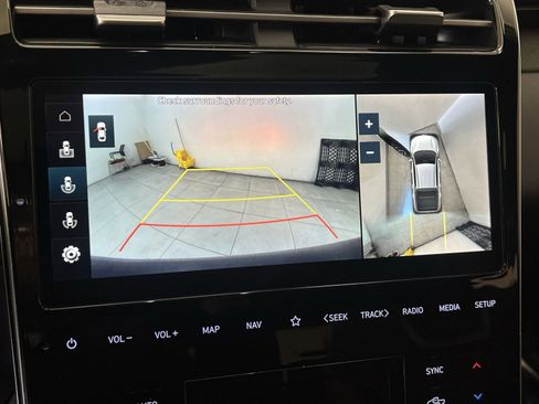 Used 2022 Hyundai Santa Cruz Limited image 17