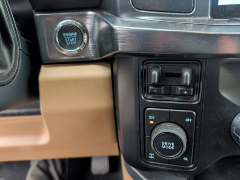 Used 2026 Ford F250 Lariat w/ Chrome Package image 34