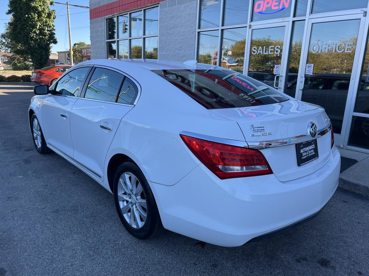Used 2015 Buick LaCrosse FWD image 5