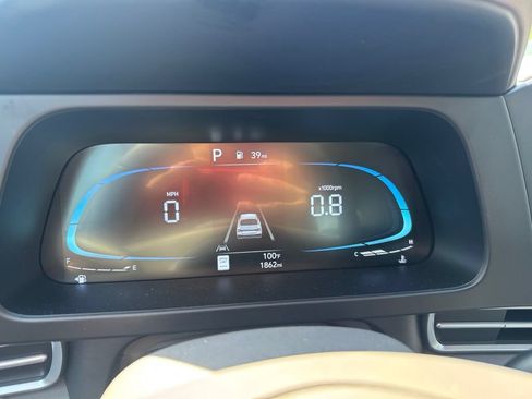 Used 2025 Hyundai Elantra Sport FWD image 16