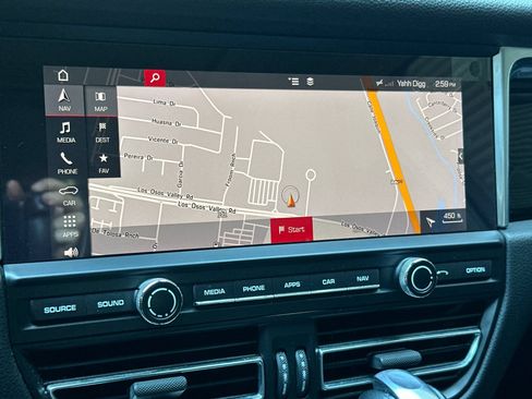 Used 2019 Porsche Macan AWD/4WD image 36