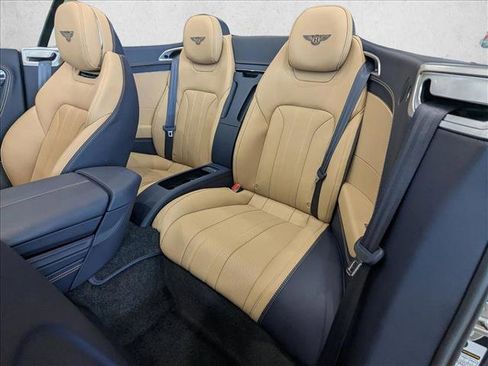 Used 2023 Bentley Continental GT Mulliner image 17