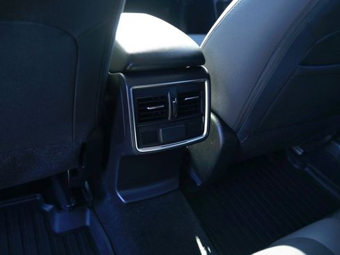 Used 2022 Subaru Forester Premium image 26