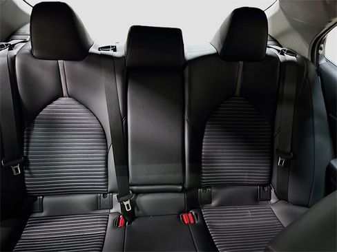 Used 2023 Toyota Camry SE image 28