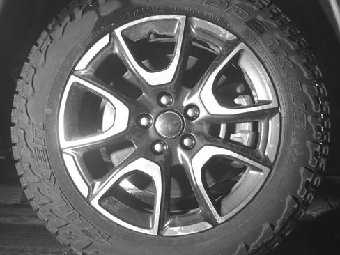 Used 2025 Jeep Compass Trailhawk image 13