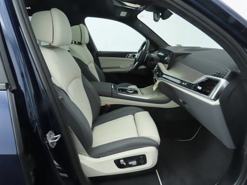Used 2026 BMW X7 xDrive40i w/ Executive Package AWD/4WD image 22