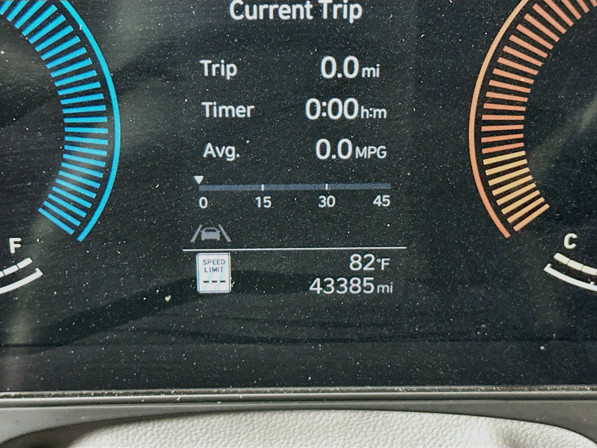 Used 2025 Hyundai Kona SEL FWD image 18