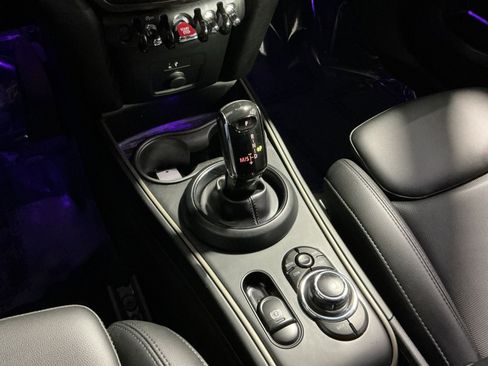 Used 2022 MINI Cooper Countryman S w/ Premium Package image 30