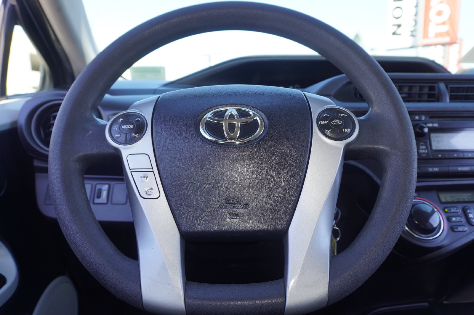 Used 2014 Toyota Prius C One FWD image 17
