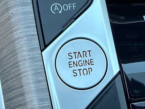 Used 2025 BMW 330i xDrive 330i xDrive image 36