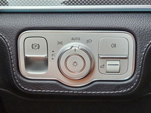 Certified 2021 Mercedes-Benz GLE 53 AMG 4MATIC image 19