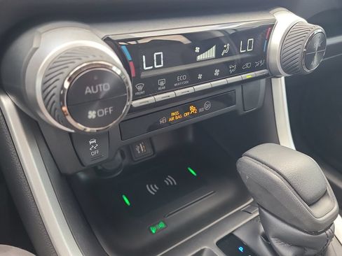 Certified 2024 Toyota RAV4 XLE AWD/4WD image 15