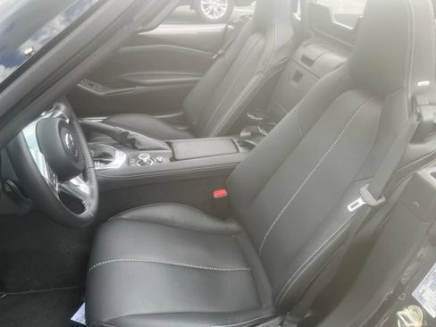 Used 2025 MAZDA MX-5 Miata Grand Touring RWD image 7