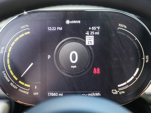 Used 2021 MINI Cooper SE w/ 6.5" Touchscreen Package image 22