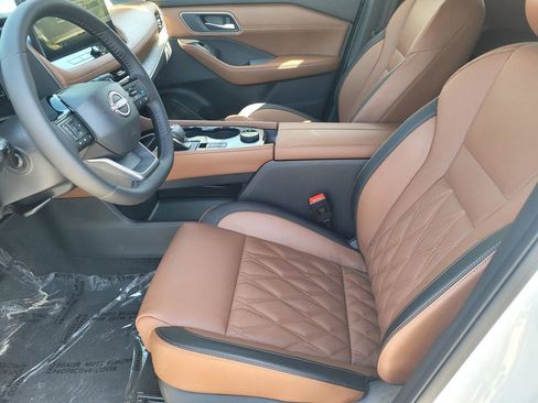 New 2026 Nissan Rogue Platinum w/ Platinum Premium Package AWD/4WD image 12