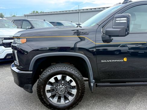 Certified 2021 Chevrolet Silverado 2500 LTZ w/ Carhartt Edition AWD/4WD image 9