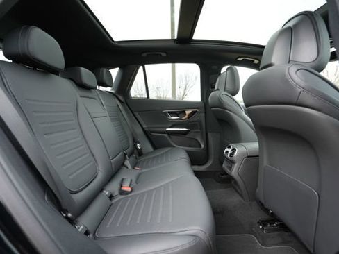 Used 2026 Mercedes-Benz GLC 300 4MATIC image 40
