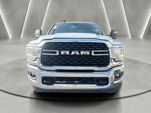 Used 2024 RAM 2500 Big Horn AWD/4WD image 2
