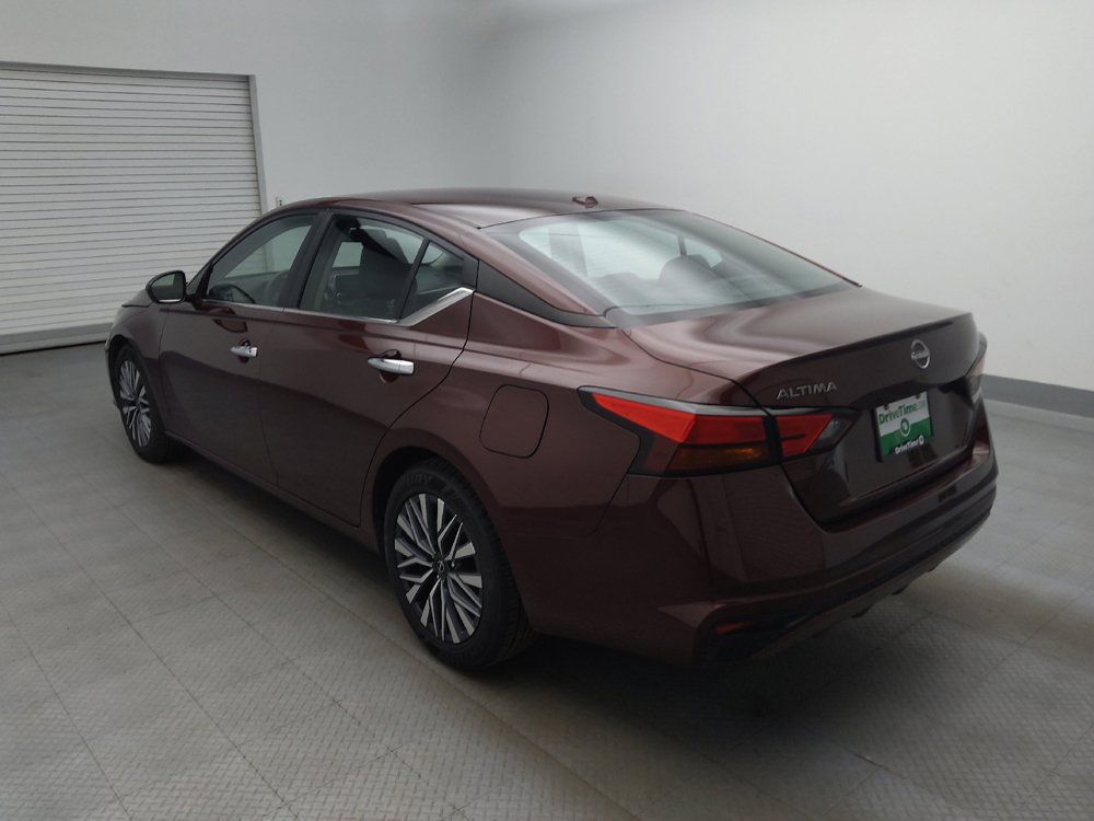 Used 2025 Nissan Altima 2.5 SV FWD image 5
