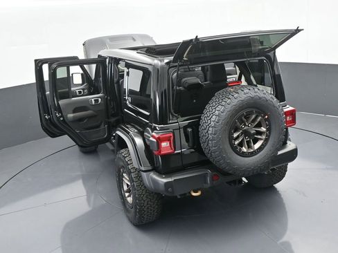 Used 2025 Jeep Wrangler Unlimited Rubicon 392 image 70