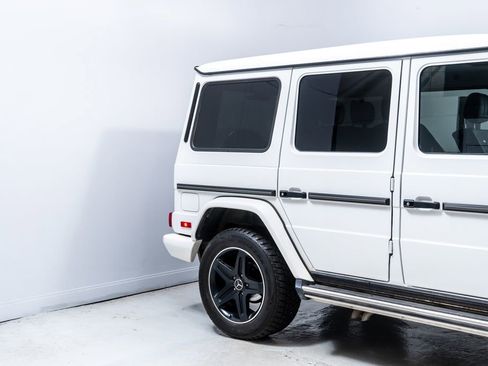 Used 2017 Mercedes-Benz G 550 image 11