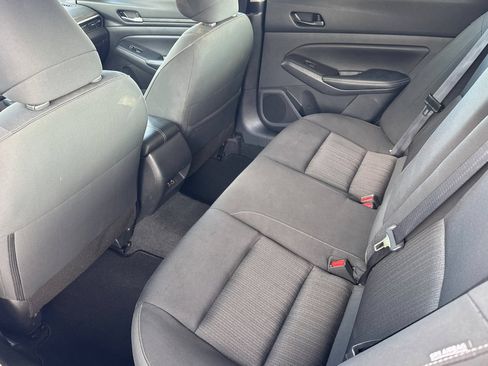 Used 2025 Nissan Altima 2.5 SV FWD image 6