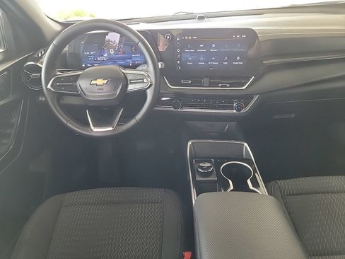 Used 2026 Chevrolet Equinox LT w/ Safety and Technology Package AWD/4WD image 17