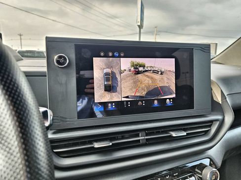 Used 2024 Chevrolet Silverado EV W/T AWD/4WD image 17