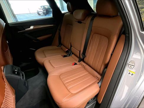 Certified 2023 Audi Q5 2.0T Premium w/ Convenience Package AWD/4WD image 21