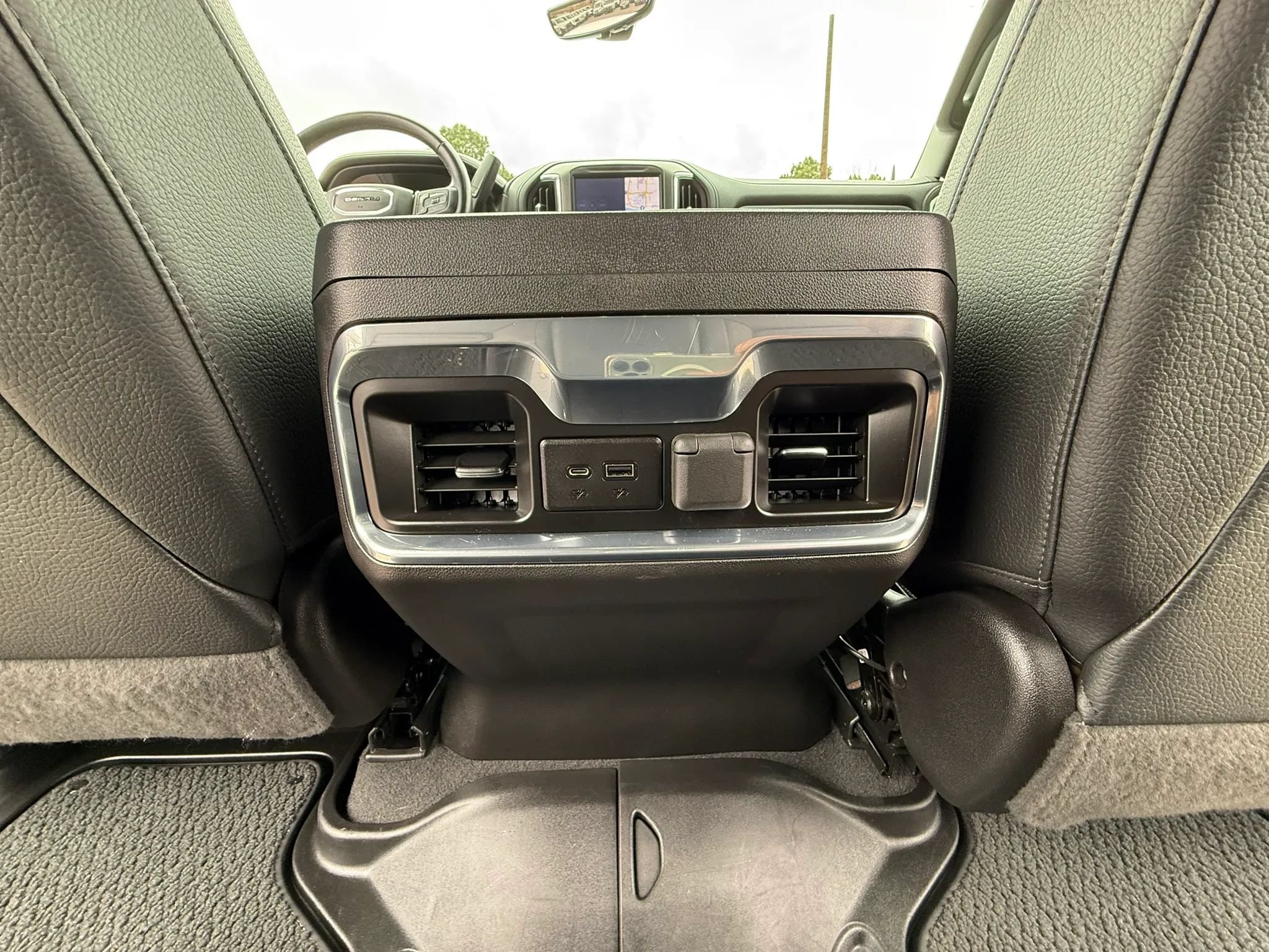 Used 2022 GMC Sierra 2500 Denali w/ Denali Black Diamond Edition AWD/4WD image 49