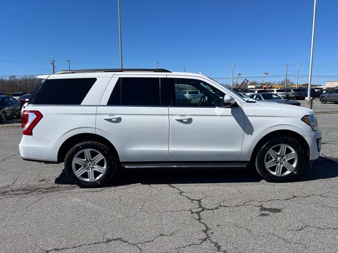 Used 2020 Ford Expedition XLT w/ Equipment Group 202A image 12